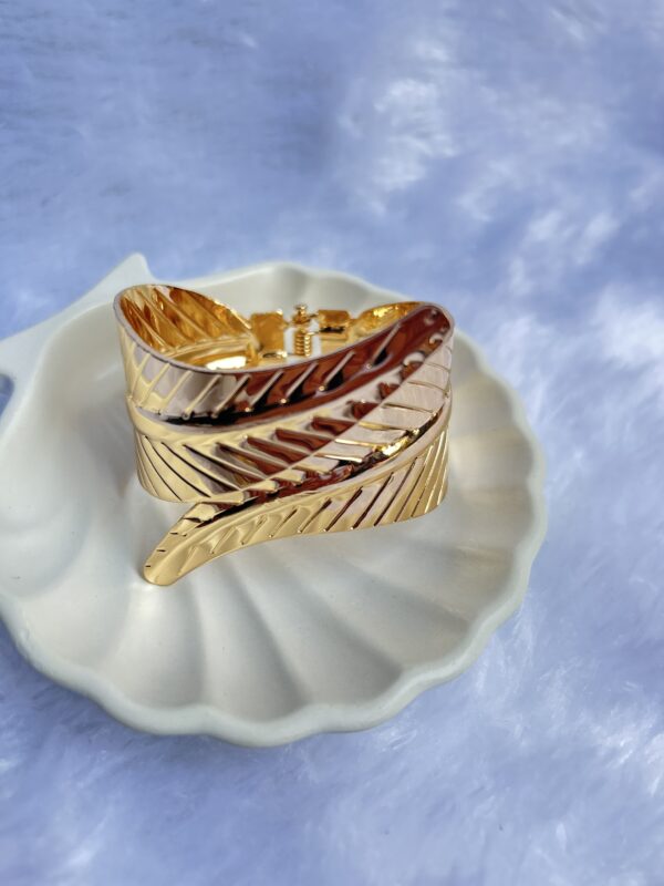 Anti Tarnish Gold Bracelet - Image 3