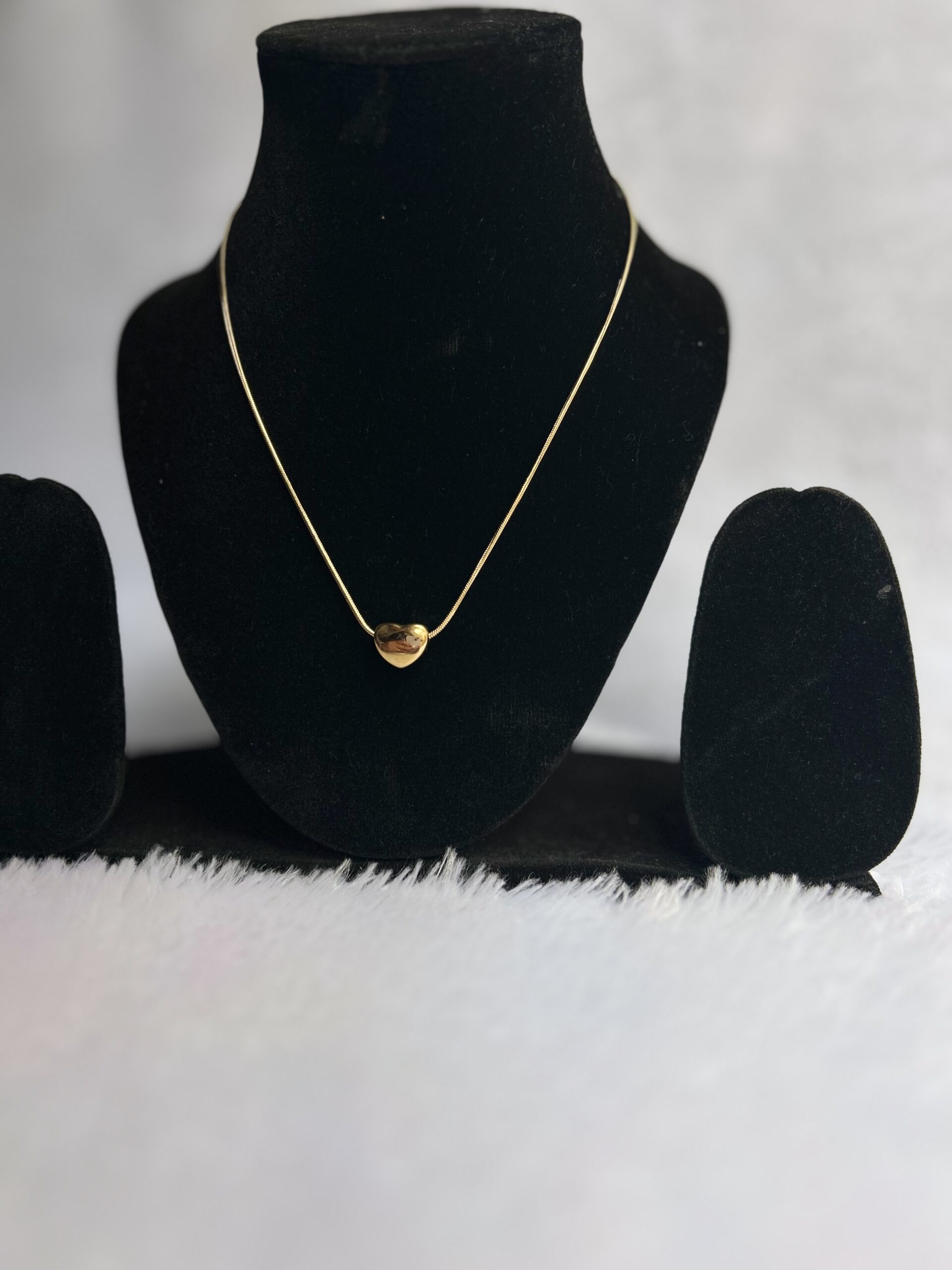 Anti Tarnish Gold Heart chain Pendant