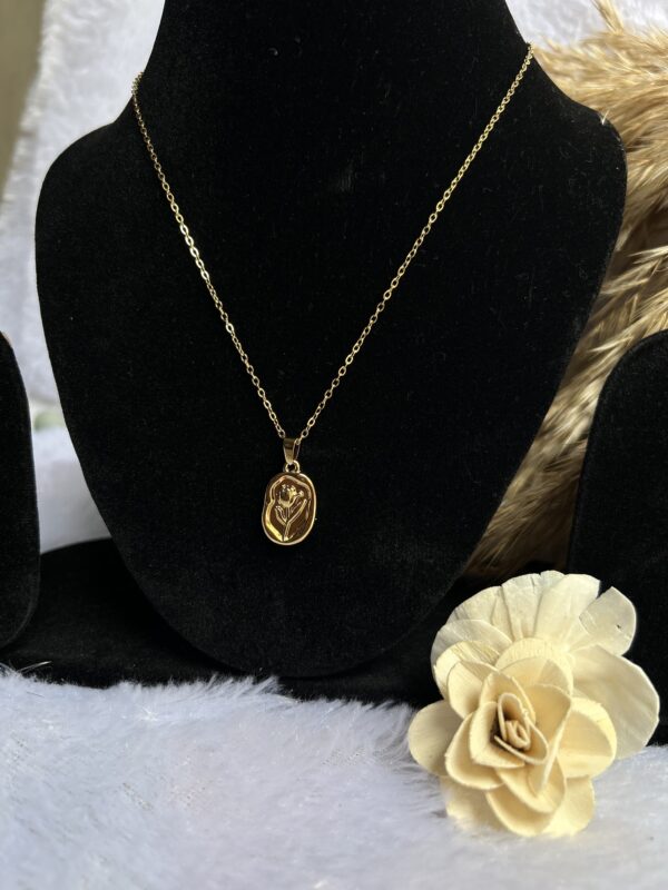 Floral Anti Tarnish Gold Chain - Image 3