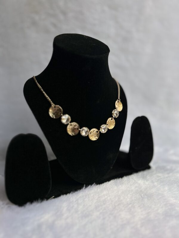 Anti tarnish stainless  crystal necklace set with earrings - Image 4