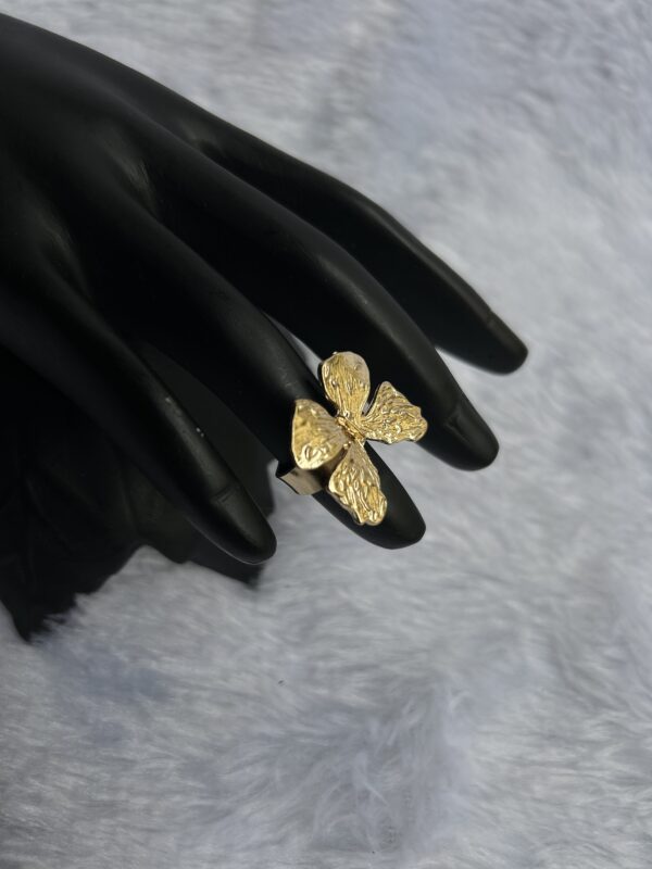 Anti-Tarnish Golden Heart Ring (Adjustable Size)