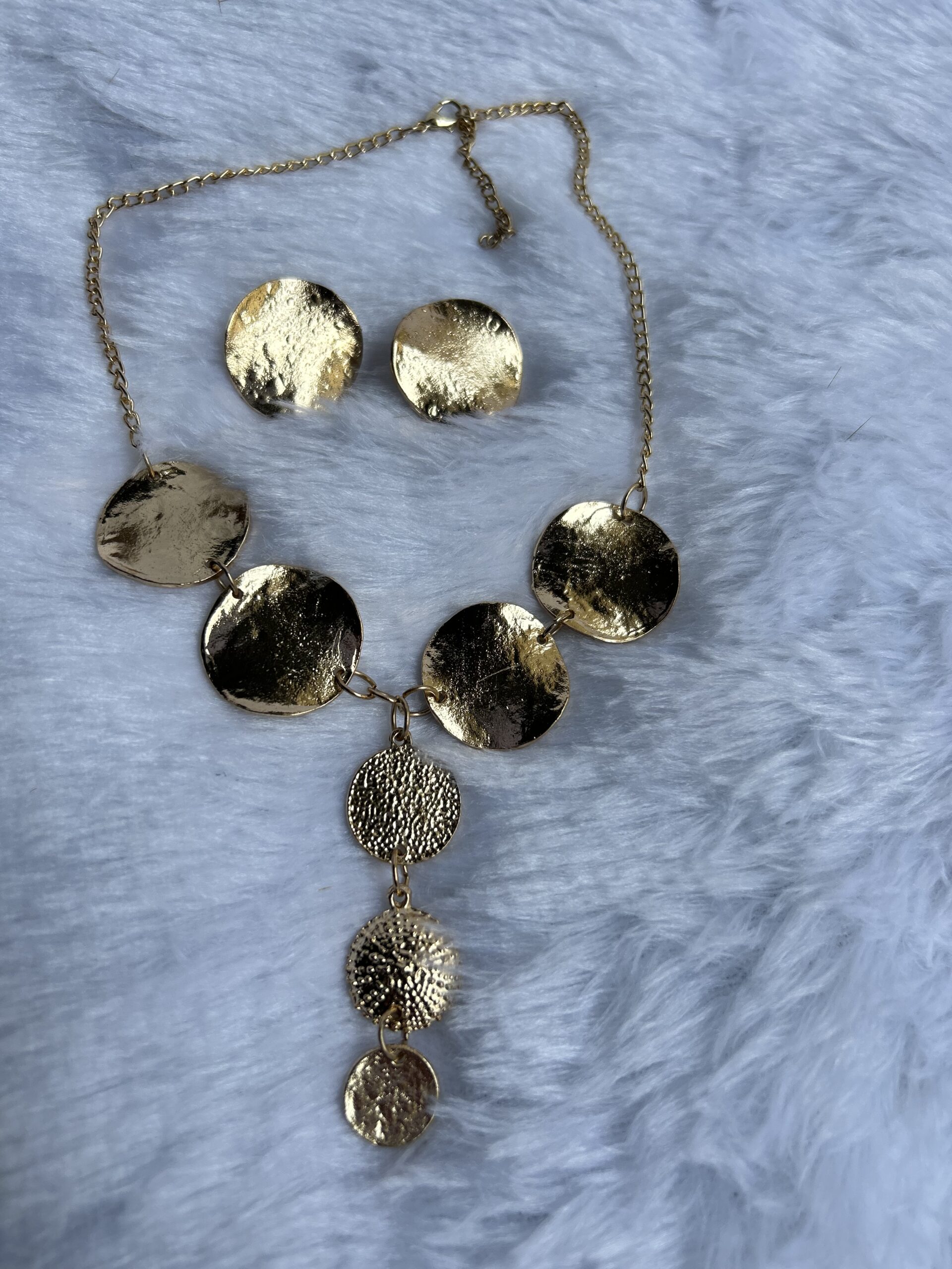 Anti-Tarnish Necklace Set With Earrings