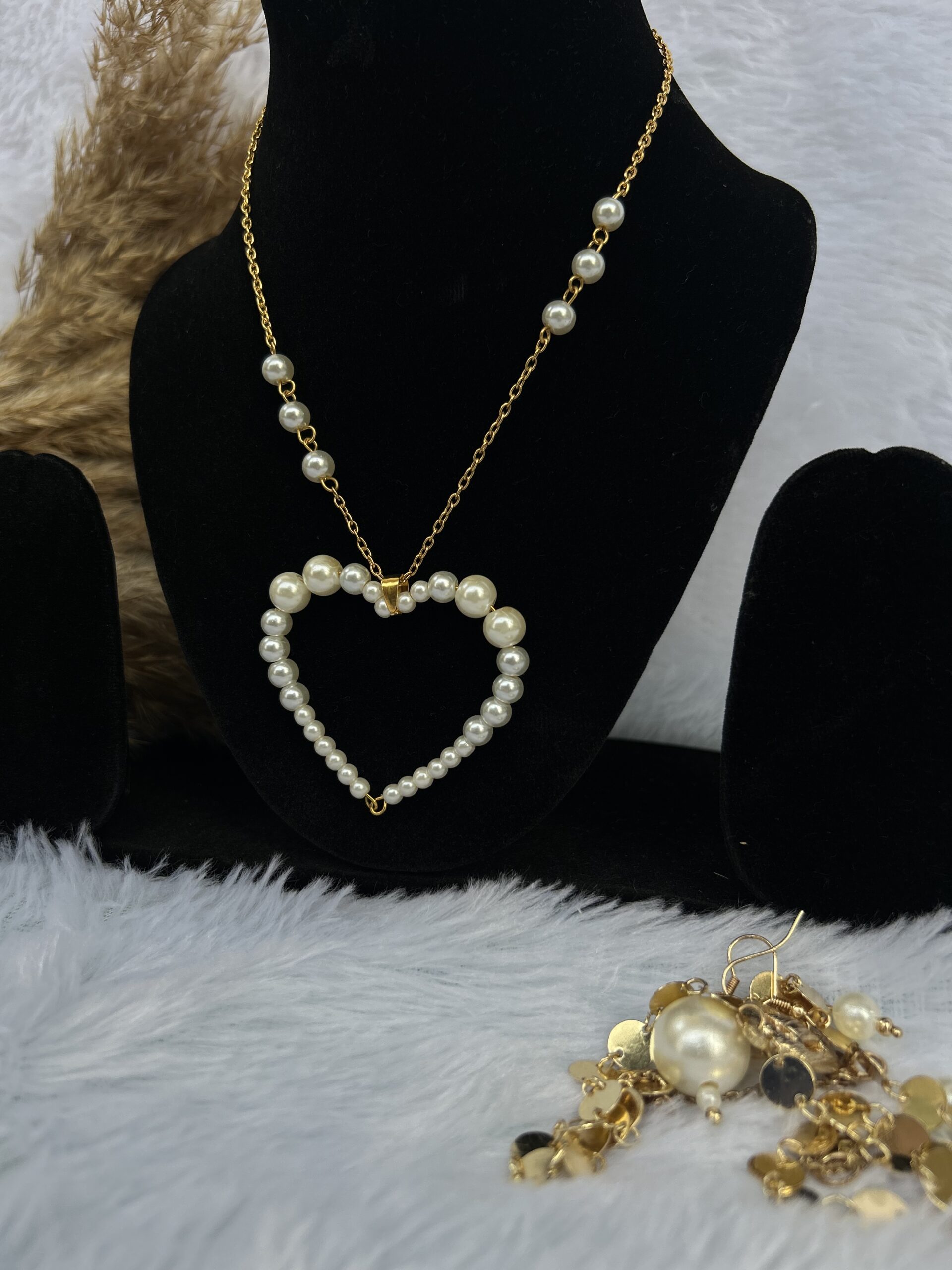 stainless steel Delicate Pearl Hollow Heart Necklace