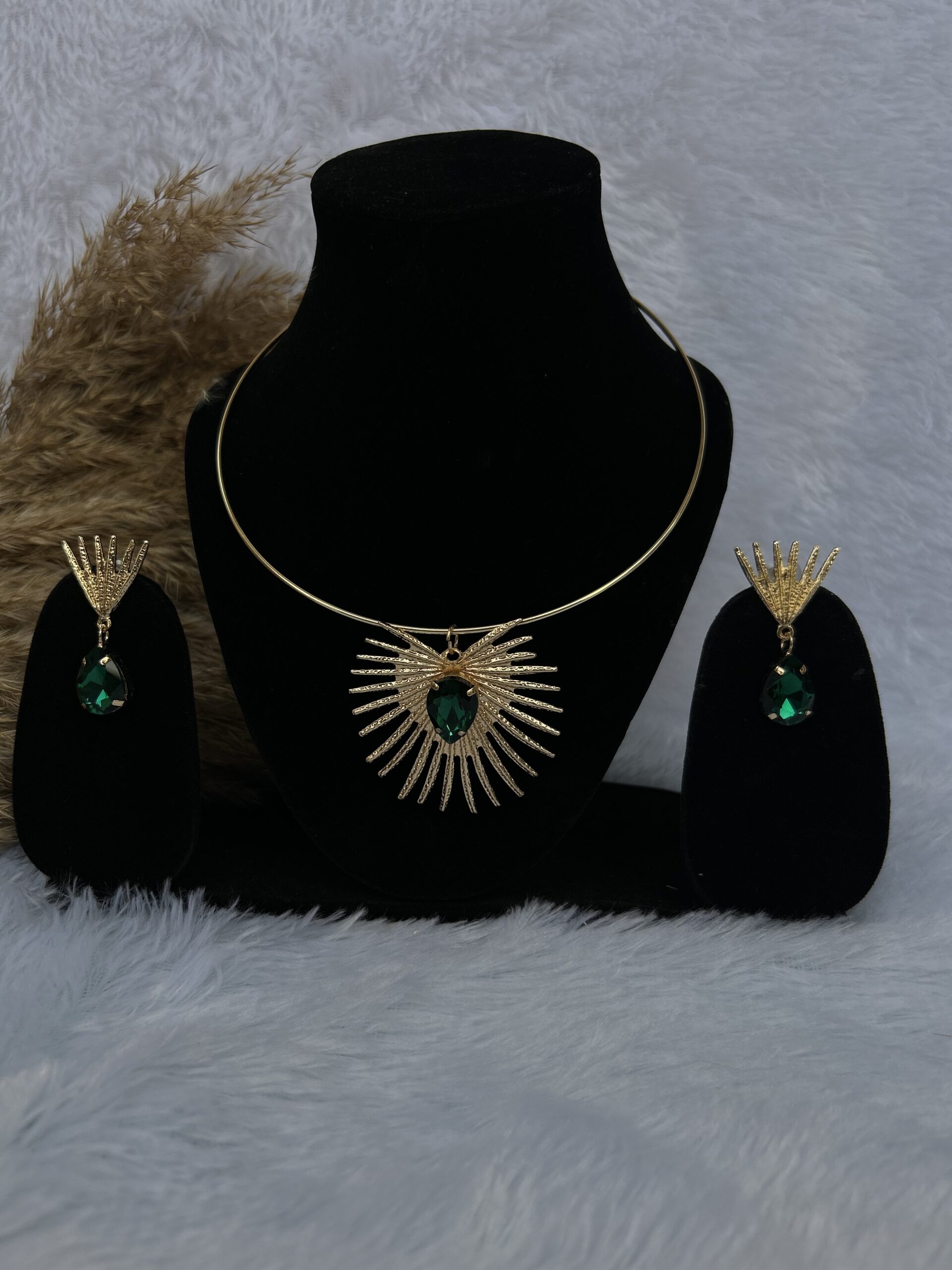 stainless Anti-Tarnish coating Emerald Necklace Set With Earrings