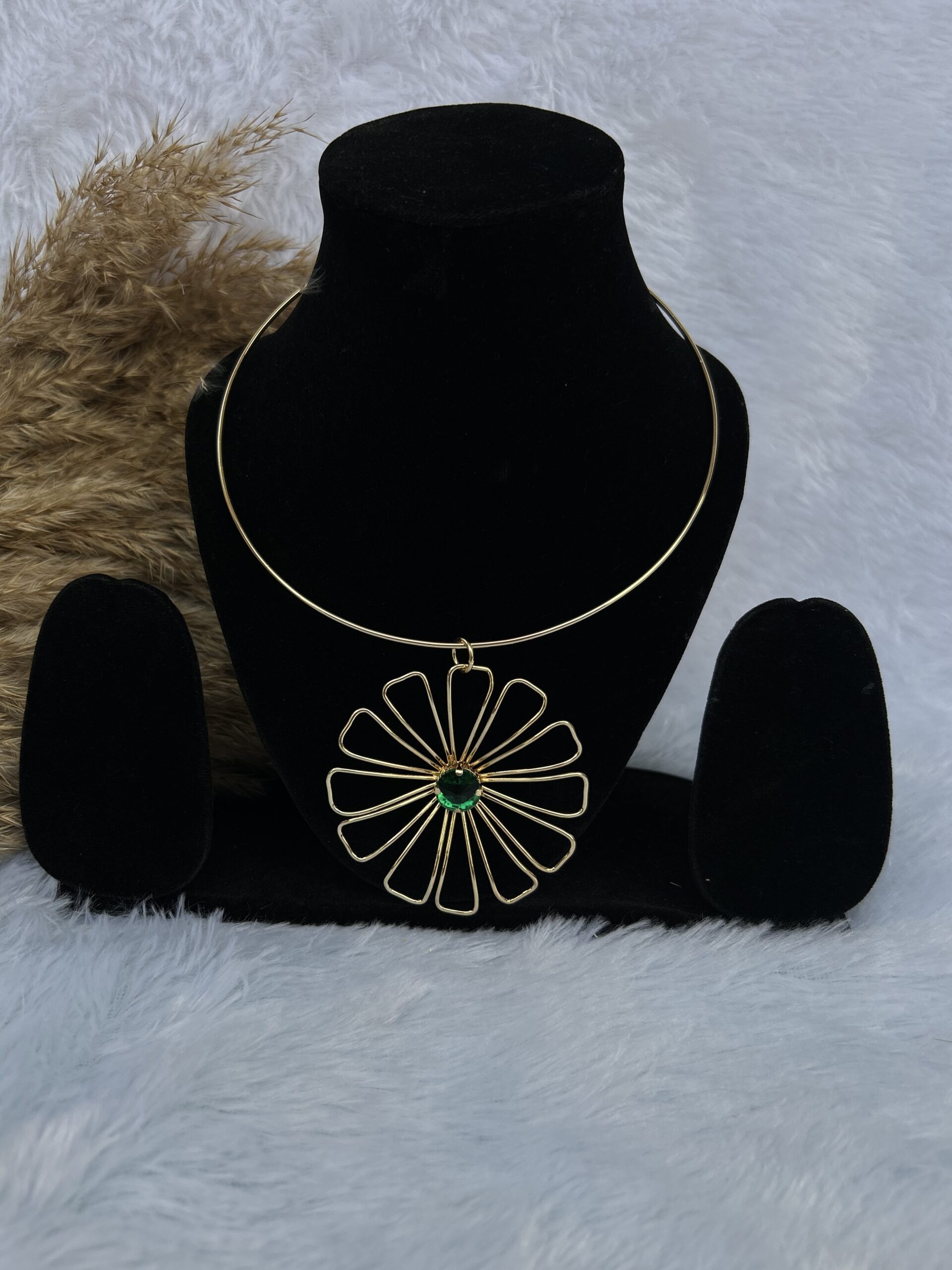 Anti-Tarnish Golden Emerald Necklace