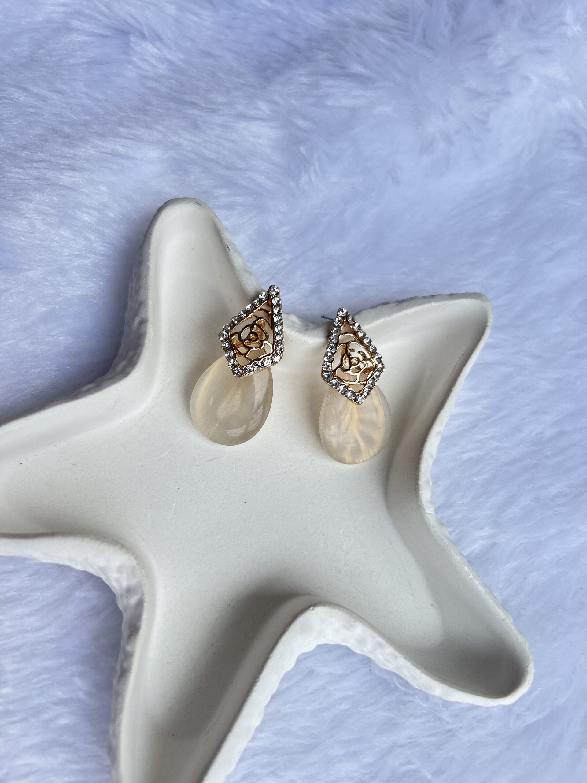Pearl Petal earrings