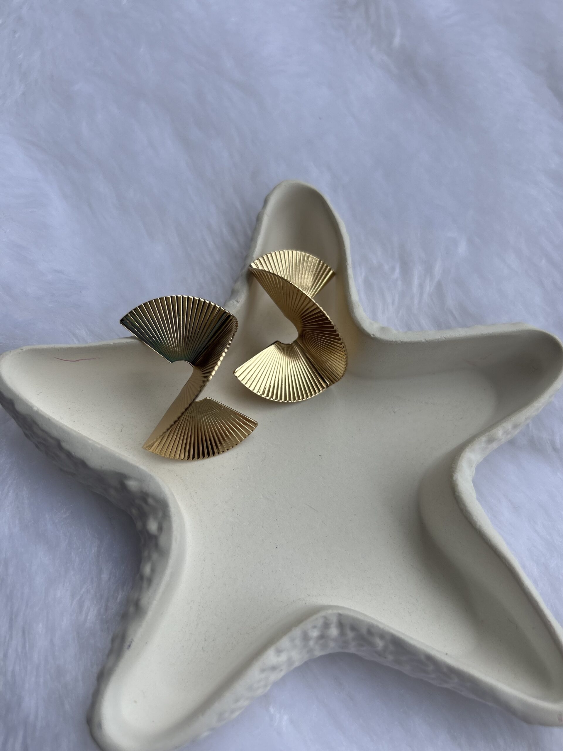Casual ZIG ZAG GOLDEN Earrings