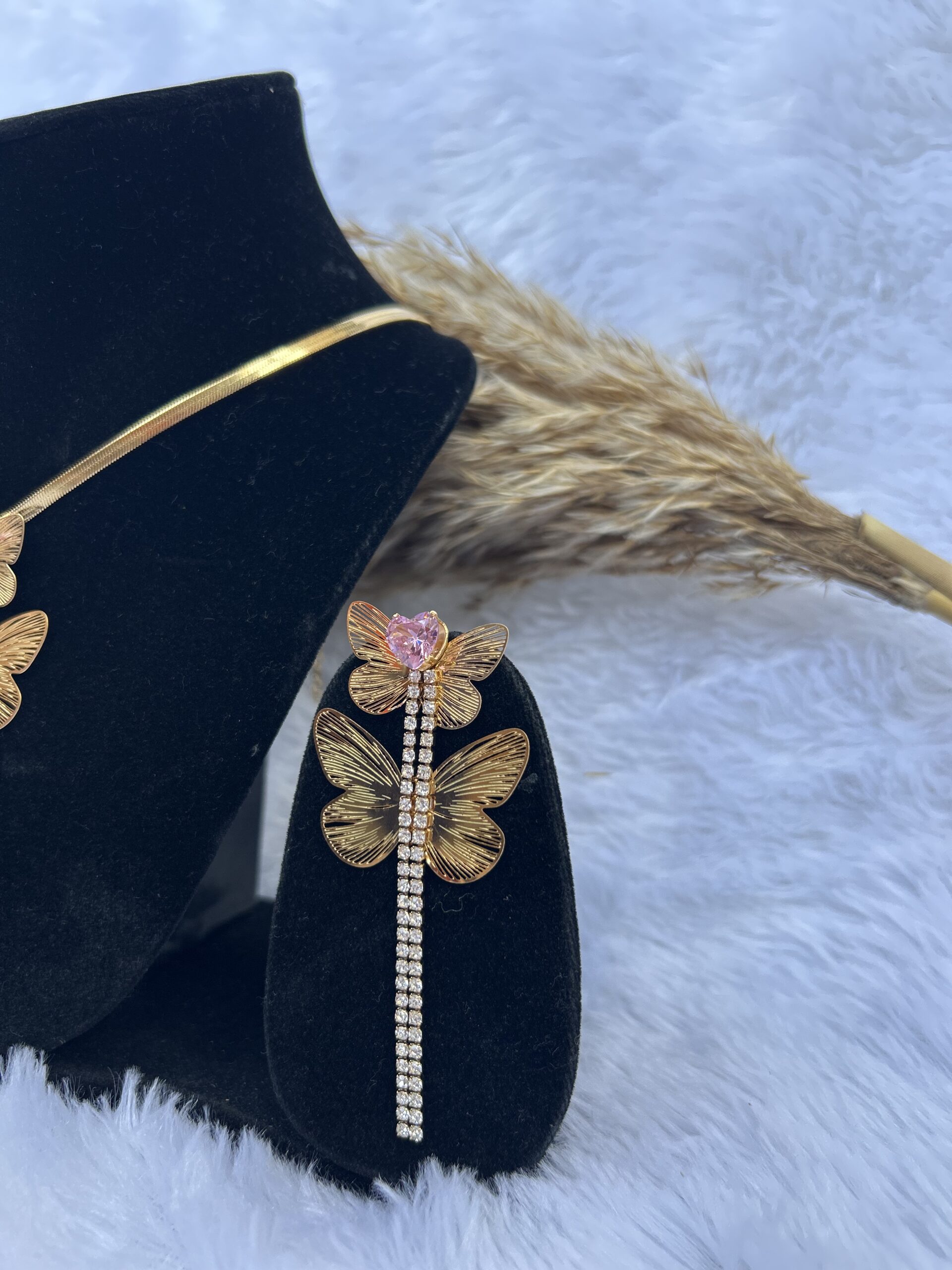 Anti-Tarnish gold Necklace - Image 2