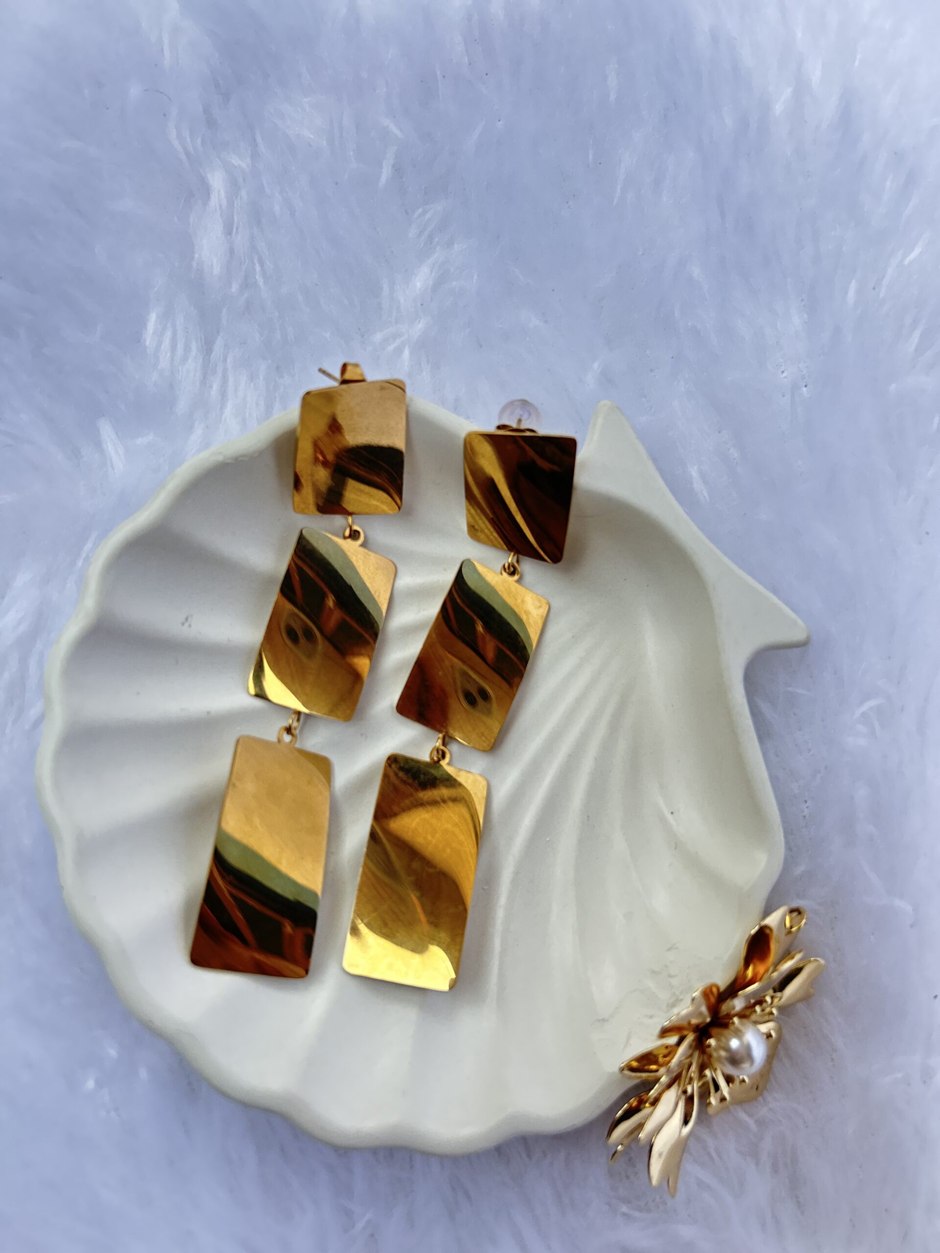 Anti-Tarnish gold Dangle Earrings